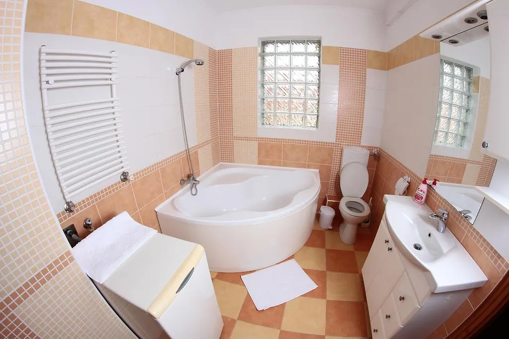 Balm Apartman Eger Apartment